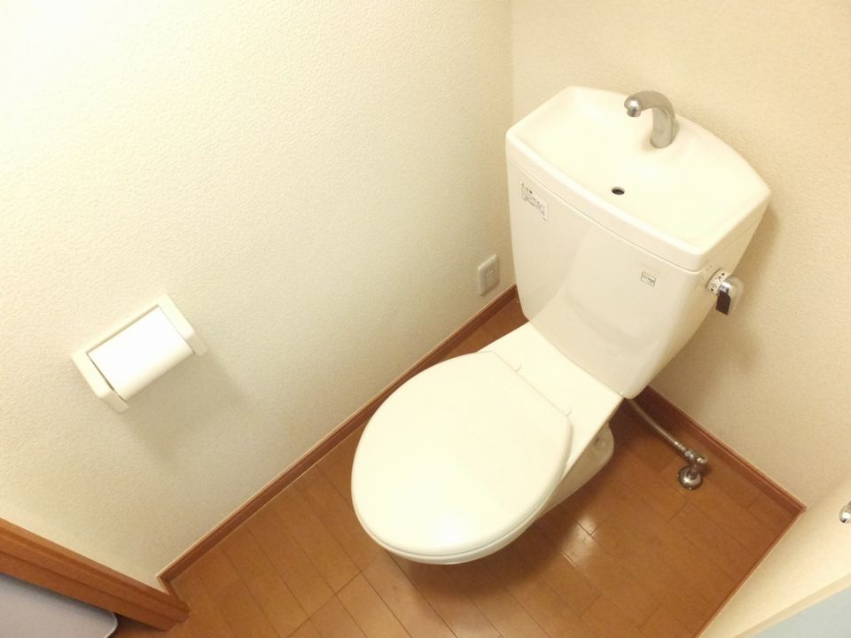 トイレ　バス・トイレ別なのも嬉しいポイント♪