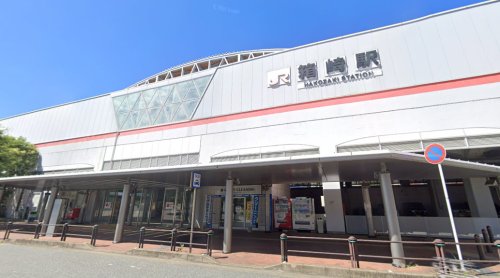 コンビニ　ファミリーマート JR箱崎駅店（コンビニ）まで476m