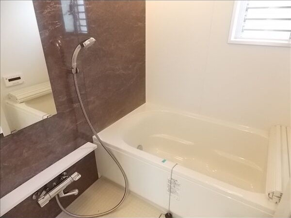 バス・シャワールーム　初期費用分割可★ご希望の場所まで無料送迎サービス付♪