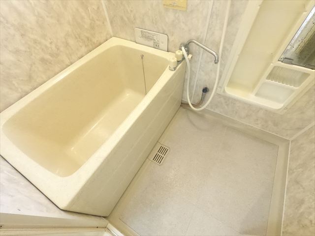 バス・シャワールーム　浴室