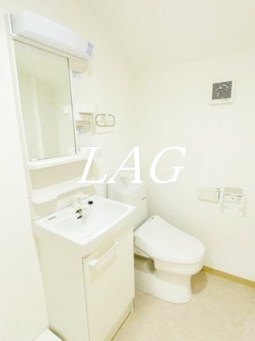 洗面設備　洗面台です。