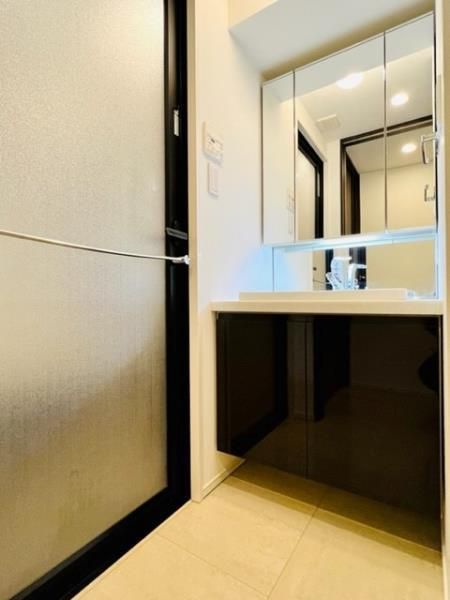 洗面設備　スペースが確保できる洗面所です