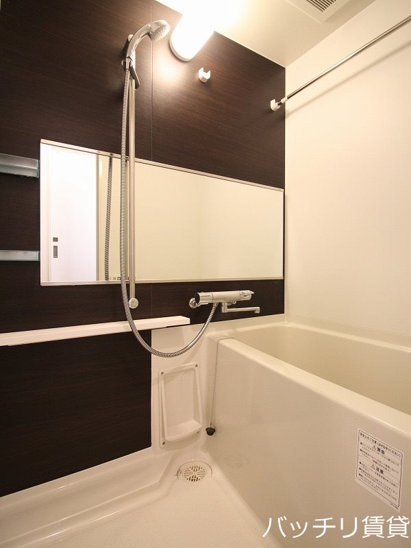 バス・シャワールーム　別部屋の為、現状優先