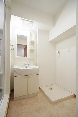 洗面設備　朝の支度はこちらでどうぞ