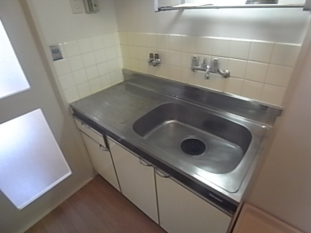 キッチン　ガスコンロ設置型のキッチン