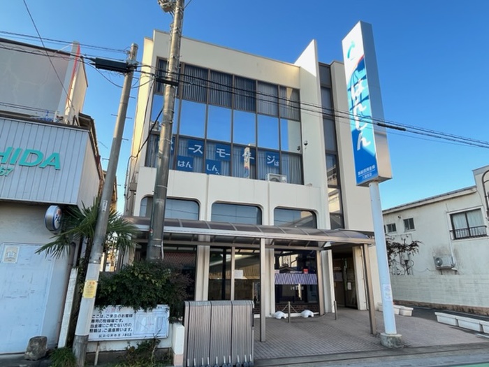 銀行　飯能信用金庫入曽支店（銀行）まで906m