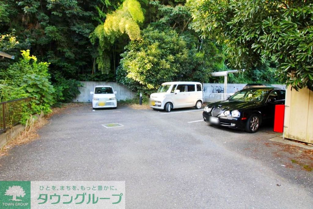駐車場　駐車場