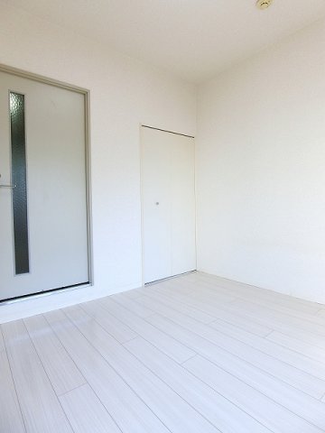 その他部屋・スペース　洋室4.5帖☆ベッドを置いて寝室にするのもオススメです☆こち