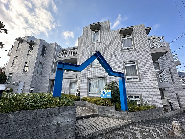 建物外観　小田急線「生田」駅・「読売ランド前」駅まで徒歩11分！2駅利