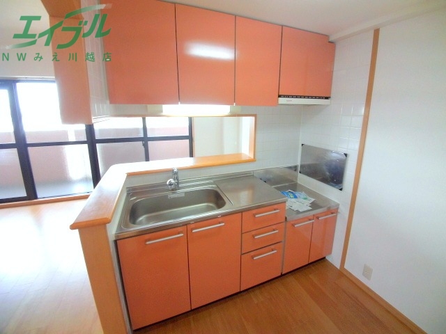 キッチン　同型参考写真