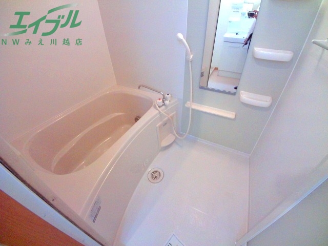 バス・シャワールーム　同型参考写真