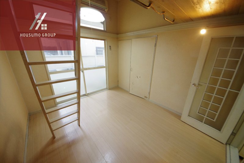 その他部屋・スペース　開放的な寝室です