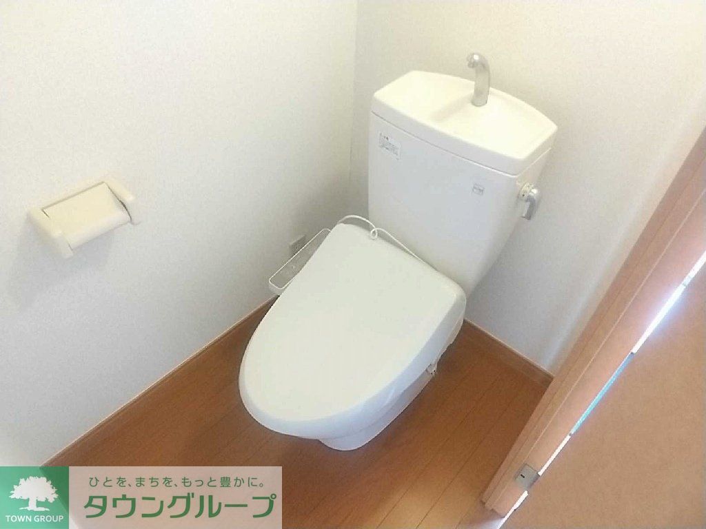 トイレ　※設備・仕様は現況と異なる場合があります。