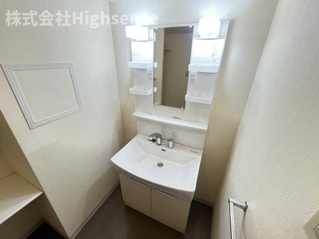 洗面設備　使いやすい洗面所です