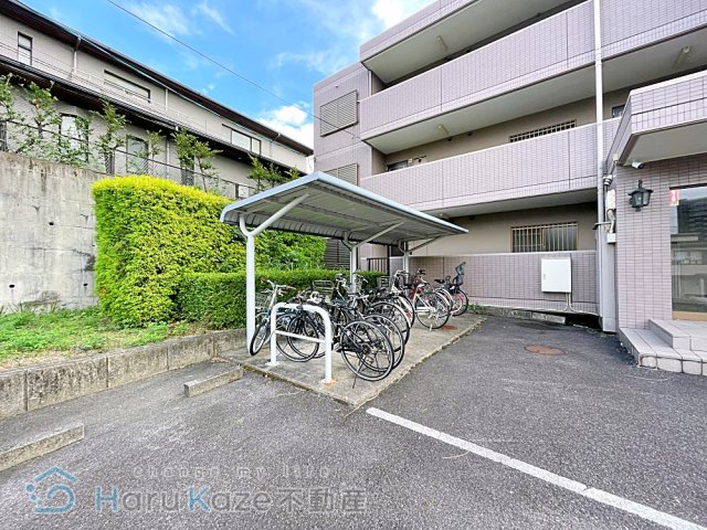 地下鉄名城線 総合リハビリセンター駅 徒歩7分 3階建 築33年の外観写真