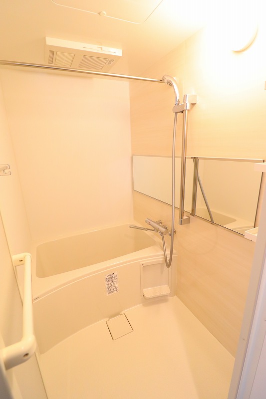 バス・シャワールーム　きれいなバスルームです♪