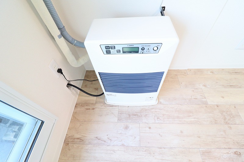 その他　経済的な灯油暖房です☆