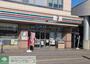 コンビニ　セブンイレブン熊谷駅南口店（コンビニ）まで910m
