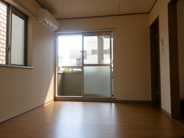 その他部屋・スペース　★洋室６帖★