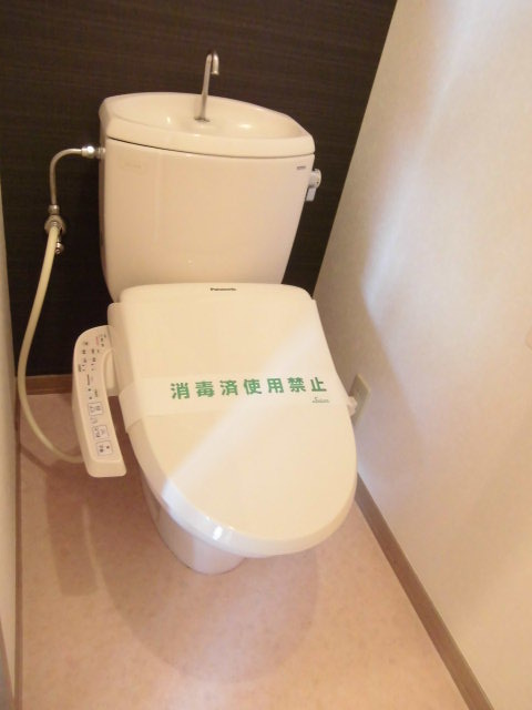 トイレ　★温水洗浄便座★