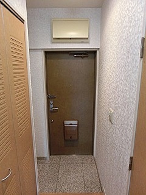 玄関　※現況優先となります。