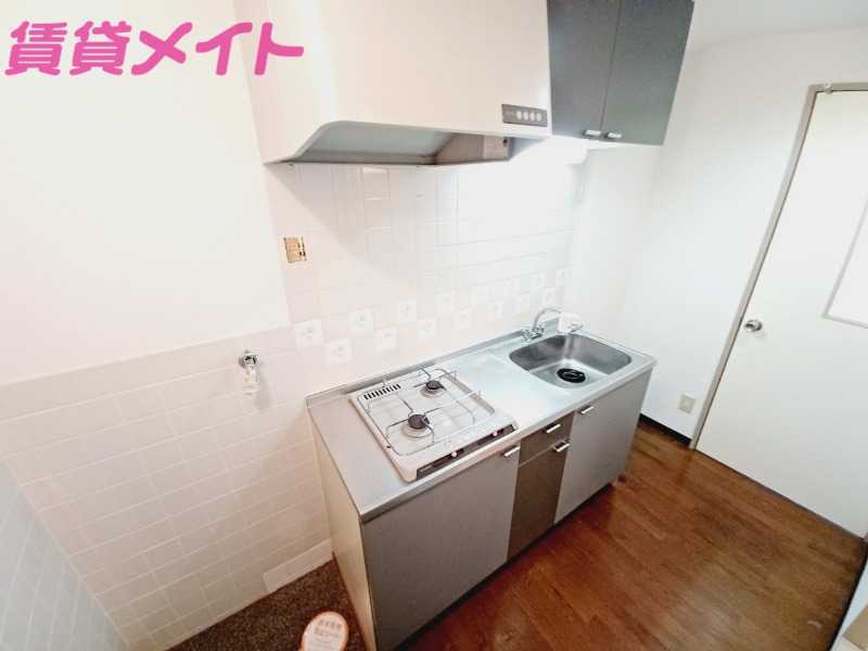 キッチン　同型参考写真