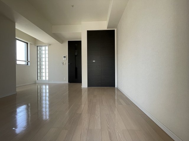 その他部屋・スペース　開放的な寝室です