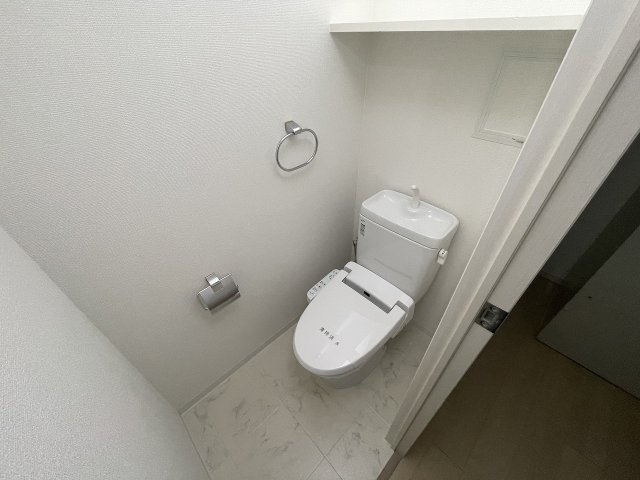トイレ　シンプルで使いやすいトイレです