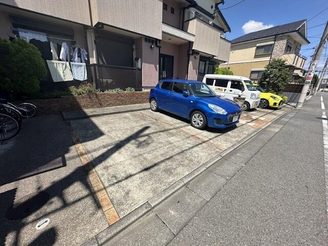 駐車場　駐車スペースです