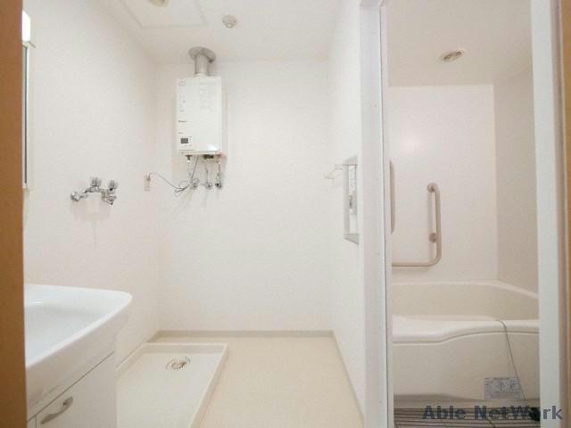 洗面設備　※同物件反転タイプ