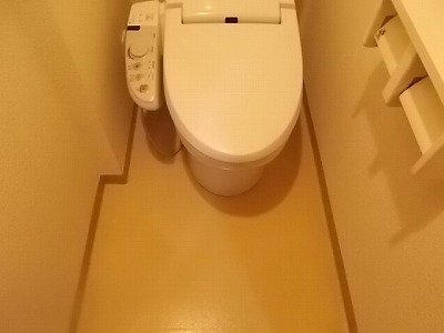 トイレ　コンパクトで使いやすいトイレです