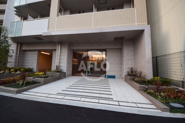 エントランス　スプランディッド桜川　エントランス