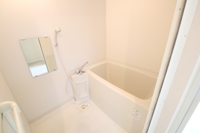 バス・シャワールーム　※別室の参考写真の為、現況優先です。