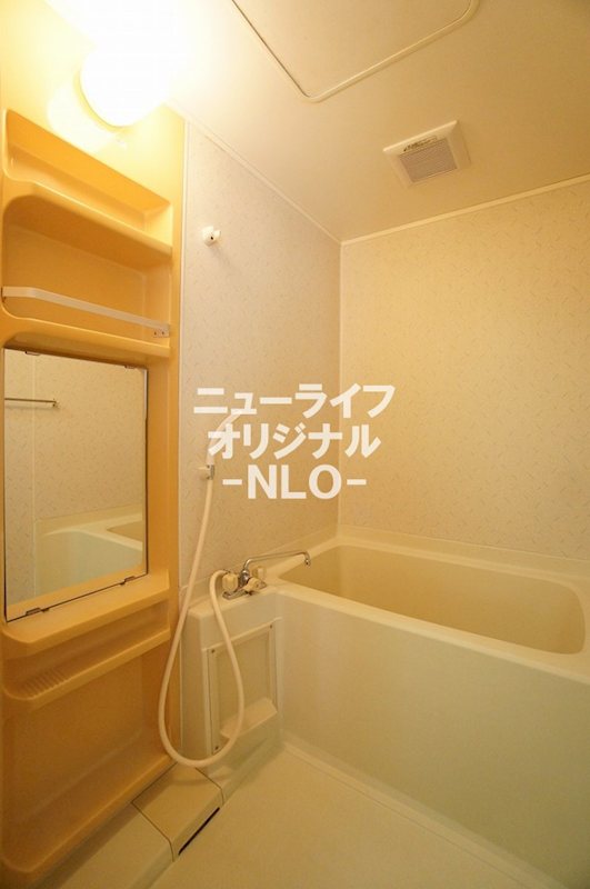 バス・シャワールーム　※同建物他部屋になります。現状優先です。