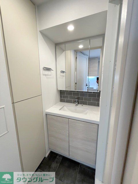 洗面設備　お部屋探しは株式会社　タウンハウジング　までお気軽にお問合…