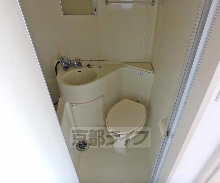 トイレ　機能的なユニットタイプです