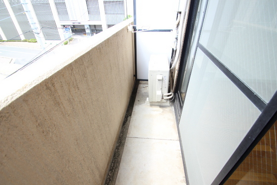 バルコニー　※別部屋の写真です