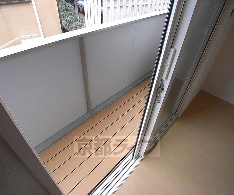 バルコニー　お部屋の外に出るとこんな感じ
