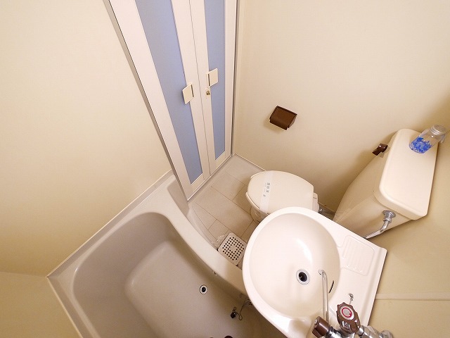 トイレ　コンパクトで使いやすいトイレです