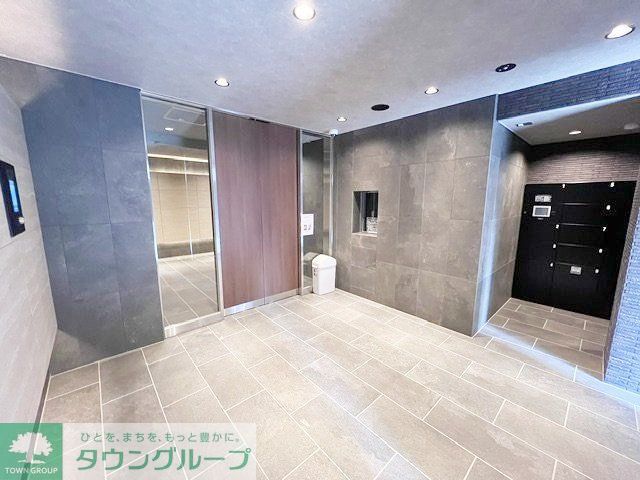 エントランス　エントランス