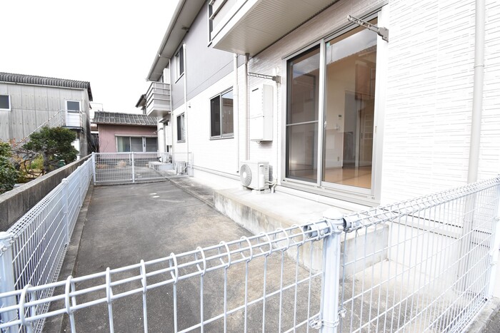 庭　専用庭