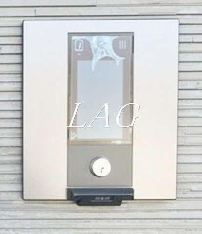 セキュリティ　オートロックです。(同仕様です。）