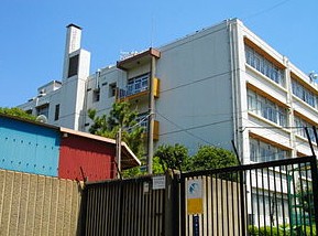 高校・高専　東京都立篠崎高等学校（高校・高専）まで651m