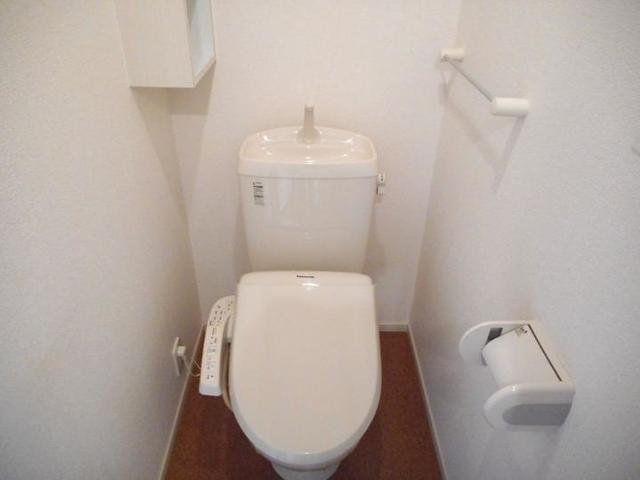 トイレ　コンパクトで使いやすいトイレです