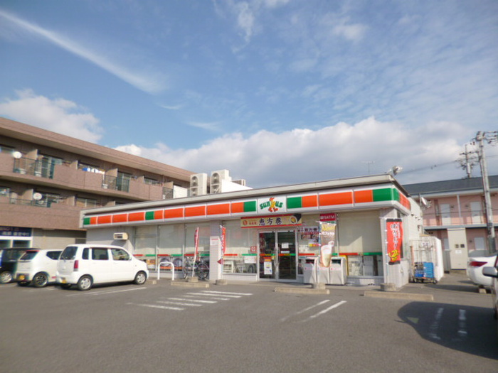 コンビニ　サンクス（コンビニ）まで1000m