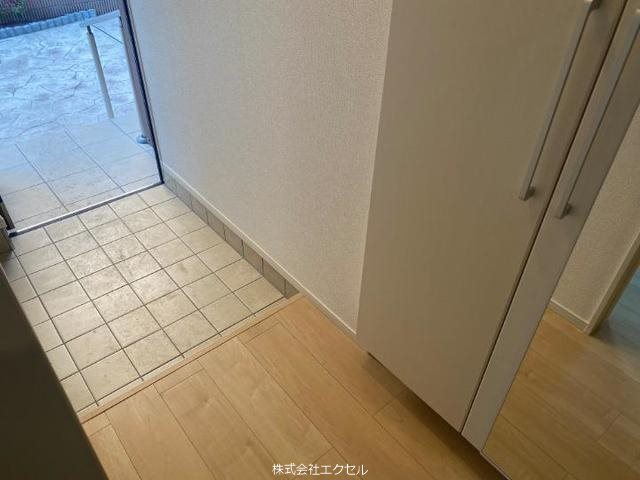 玄関　シューズボックス完備の玄関です。