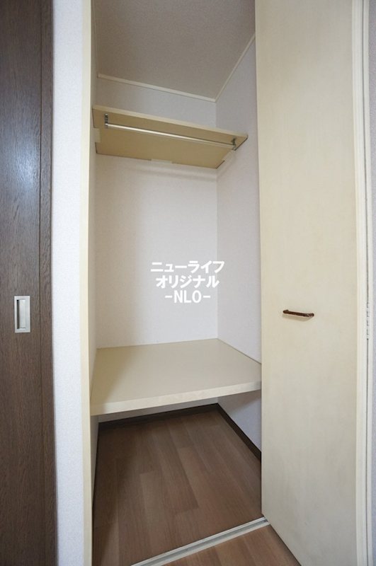 収納　衣類や荷物をすっきり収納できるクローゼット