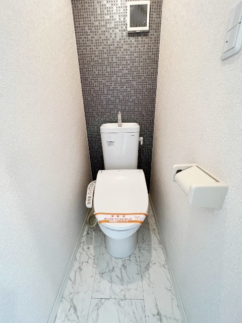 トイレ　別部屋同仕様