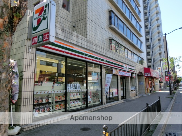 コンビニ　セブンイレブン（コンビニ）まで324m
