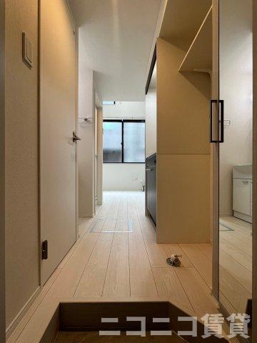 玄関　別号室イメージの為、現状を優先致します。